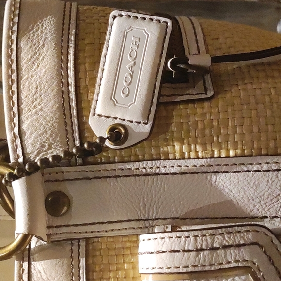 EUC Vintage Coach Purse - Picture 2 of 2